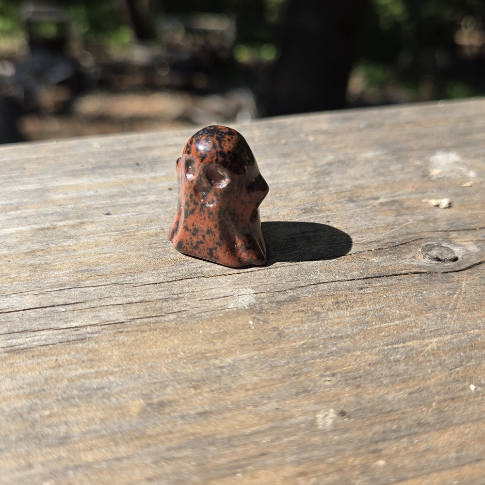Mahogany Obsidian natural crystal hand carved mini ghost 1" - Picture 2 of 5